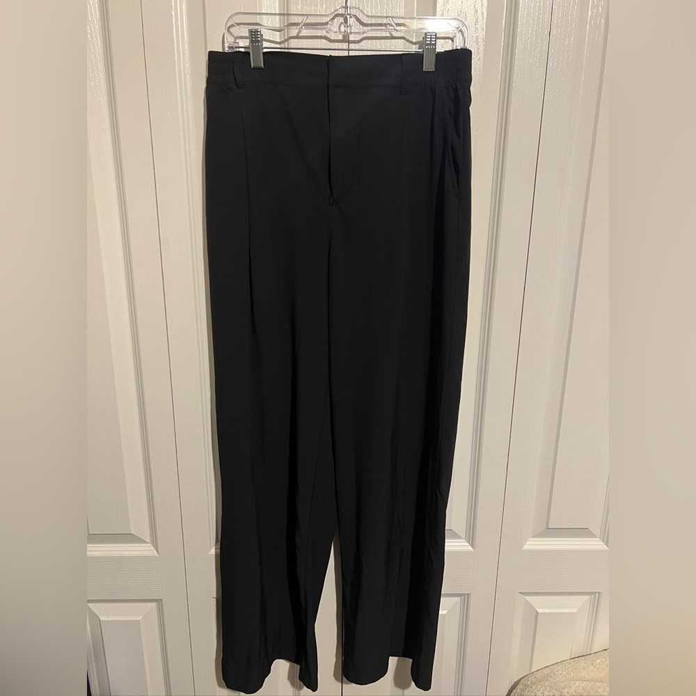 Women’s athletic trousers